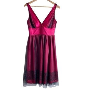 Morgan & Co Junior Fit & Flare Satin Prom Dress‎ in Red Black, Size 7/8 (Medium)